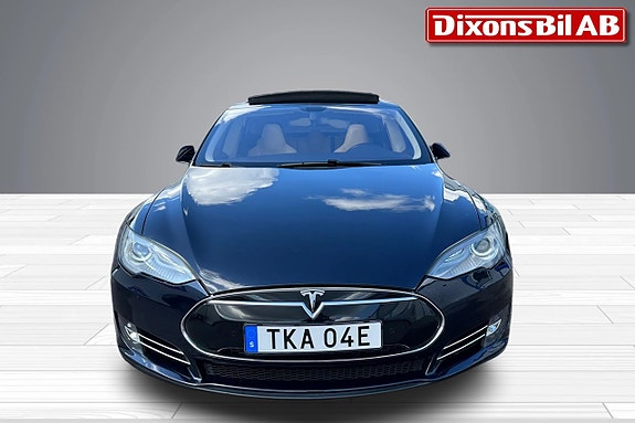 Tesla Model S 12 of 14