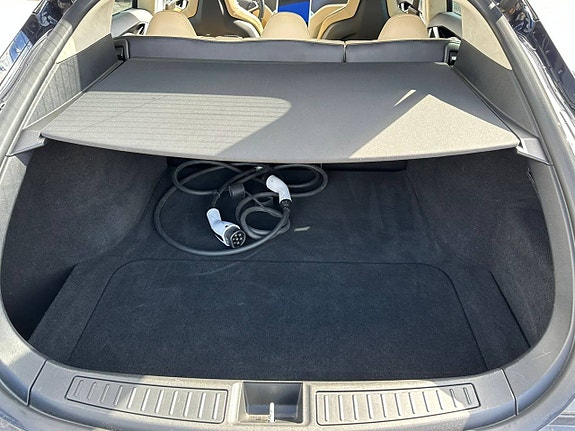 Tesla Model S 9 of 14