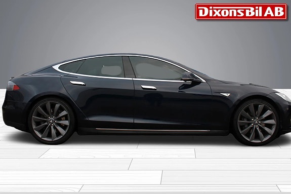 Tesla Model S 2 of 5