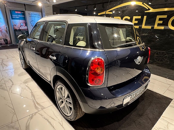 MINI Countryman Cooper 3 of 5