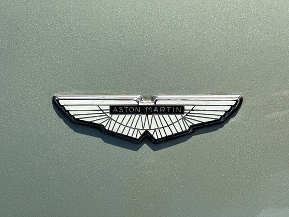 Aston Martin V8 5 of 5