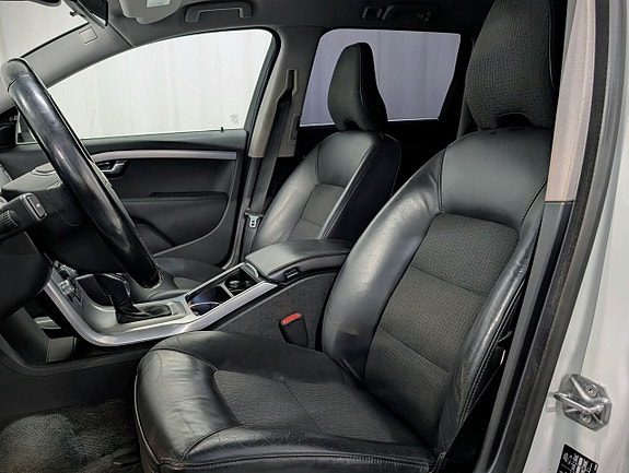 Volvo V70 8 of 11