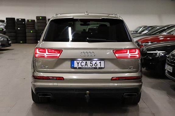 Audi Q7 24 of 26