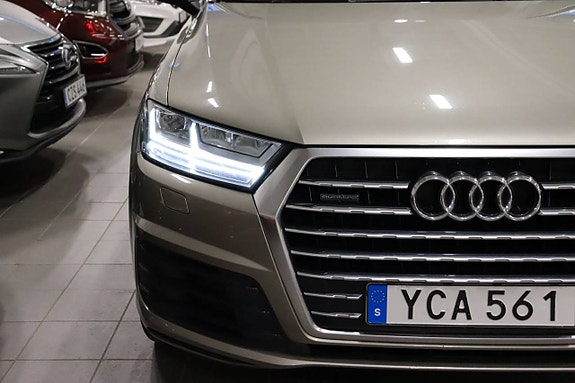Audi Q7 23 of 26