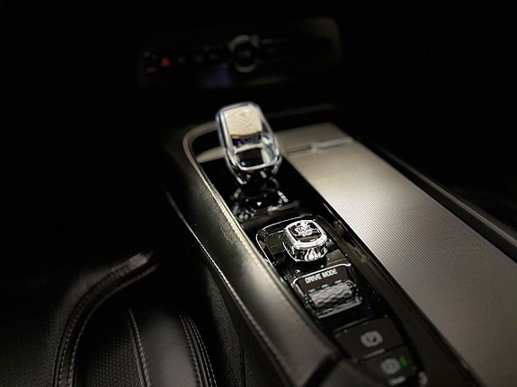 Volvo XC90 21 of 30