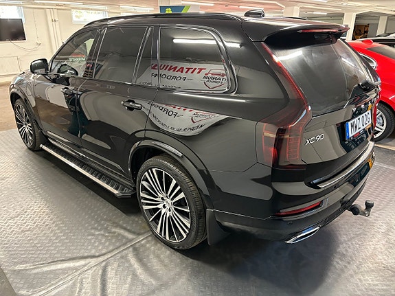 Volvo XC90 5 of 30