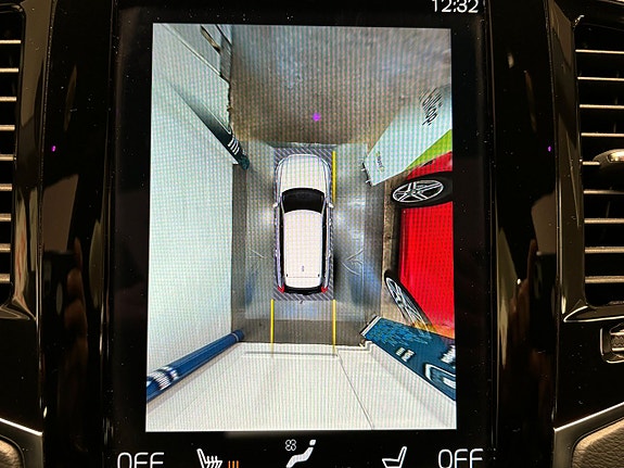 Volvo XC90 19 of 30