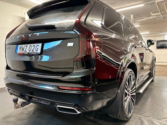 Volvo XC90 8 of 30