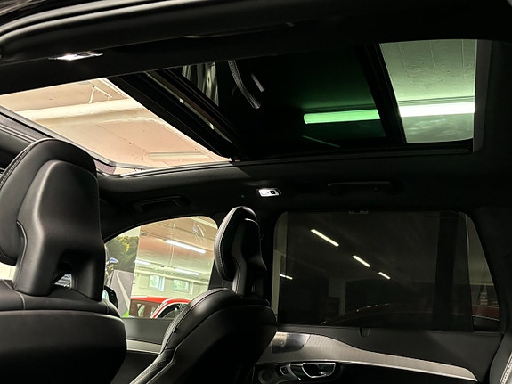 Volvo XC90 22 of 30