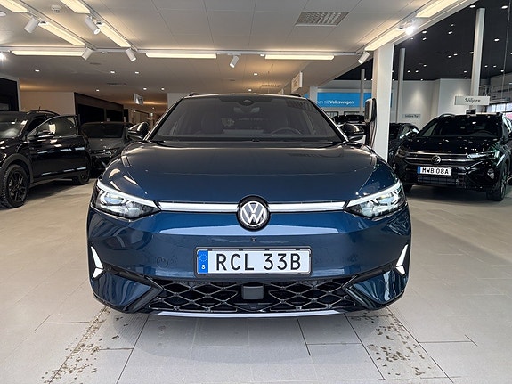 Volkswagen ID.7 3 of 5