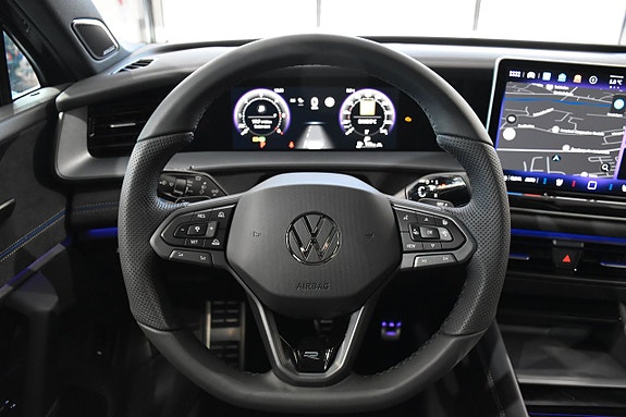 Volkswagen Tayron 12 of 30