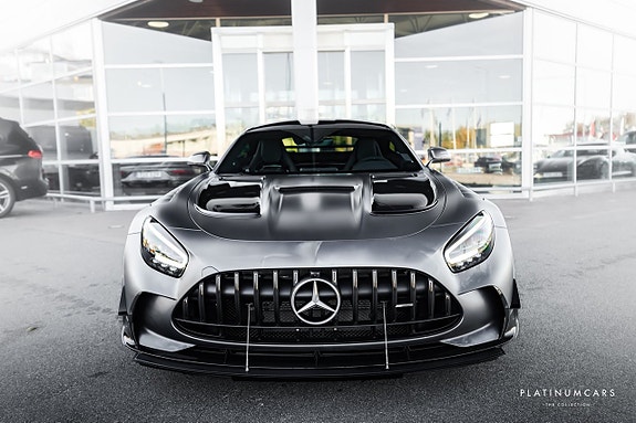 Mercedes-Benz AMG GT Black Series 3 of 5