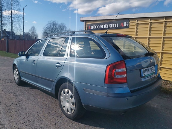 Skoda Octavia 3 of 5