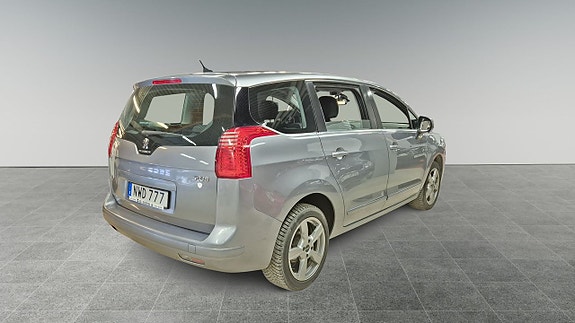 Peugeot 5008 4 of 5