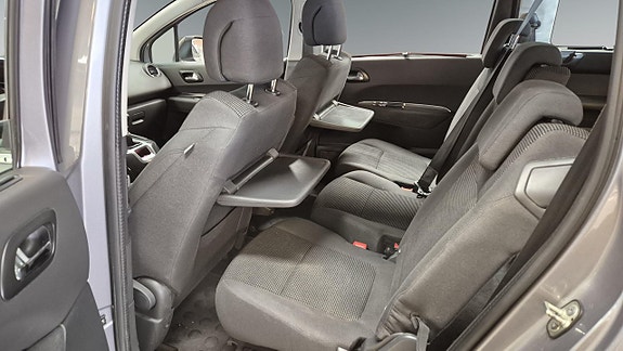 Peugeot 5008 9 of 17