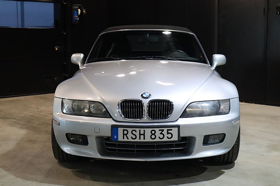 BMW Z3 2 of 5