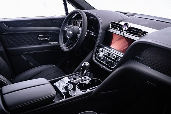 Bentley Bentayga 17 of 27