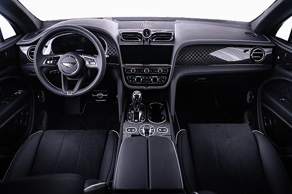 Bentley Bentayga 16 of 27