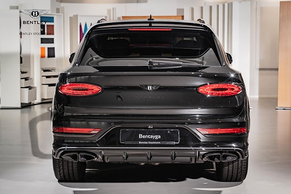 Bentley Bentayga 4 of 5