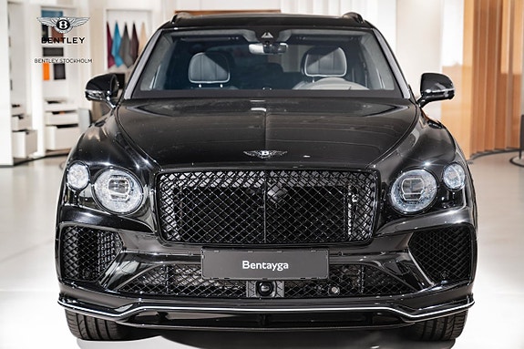 Bentley Bentayga 2 of 5