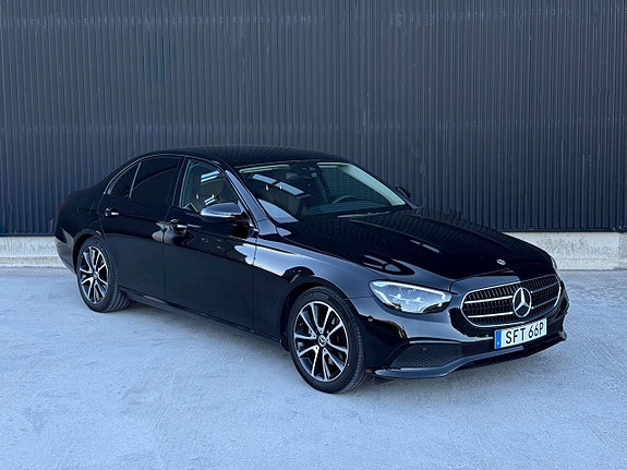 Mercedes-Benz E220 d 3 of 5