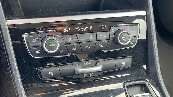 BMW 220d 19 of 26