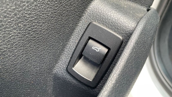 BMW 220d 11 of 26
