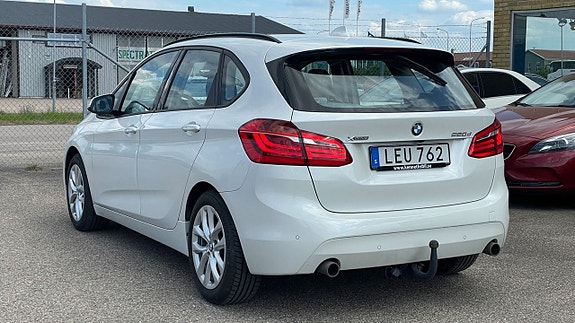 BMW 220d 6 of 26