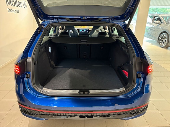 Volkswagen Passat 14 of 20