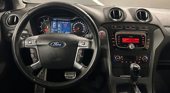 Ford Mondeo 13 of 18