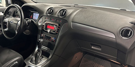Ford Mondeo 15 of 18