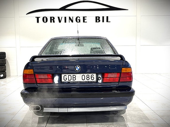 BMW 525i 7 of 16