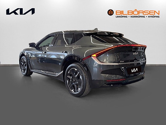 Kia EV6 5 of 16