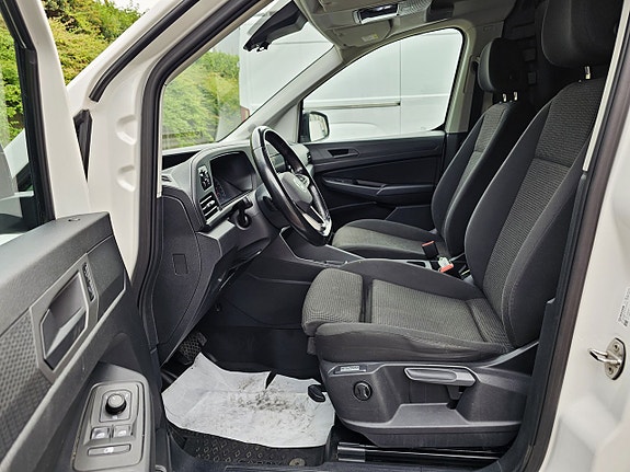 Volkswagen Caddy Maxi 10 of 16