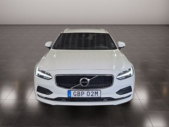 Volvo V90 8 of 19