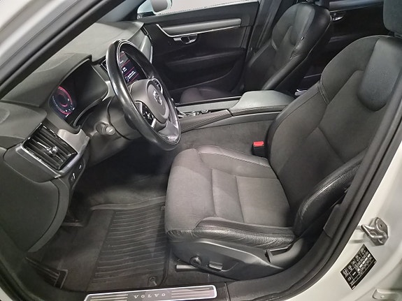 Volvo V90 10 of 19
