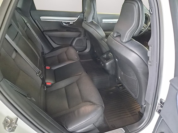 Volvo V90 12 of 19