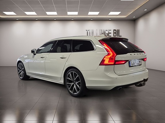 Volvo V90 3 of 19
