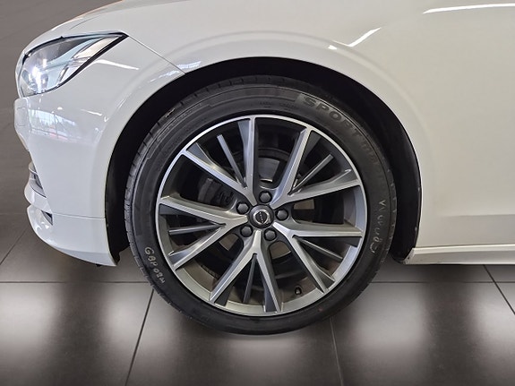 Volvo V90 9 of 19
