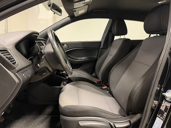 Hyundai i20 6 of 12
