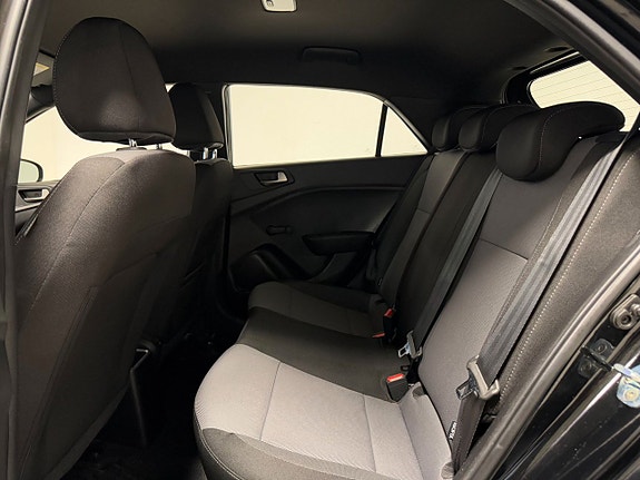 Hyundai i20 7 of 12