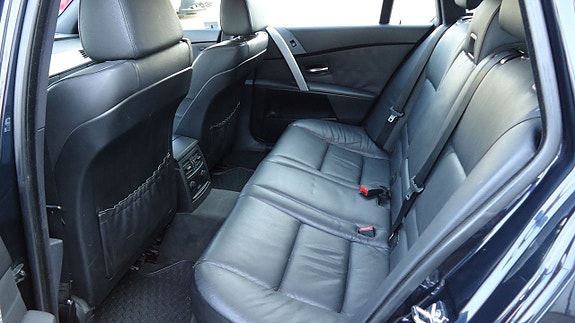 BMW 525 16 of 23