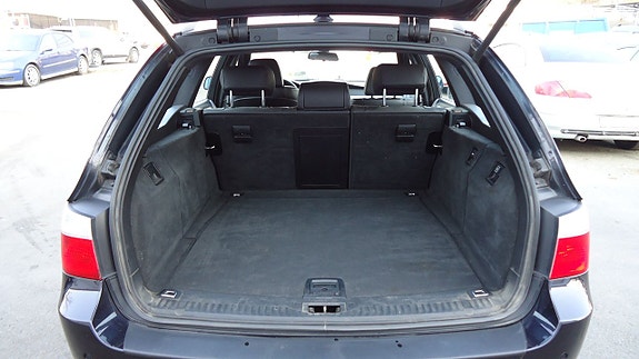 BMW 525 21 of 23