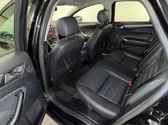 Ford Mondeo 6 of 9