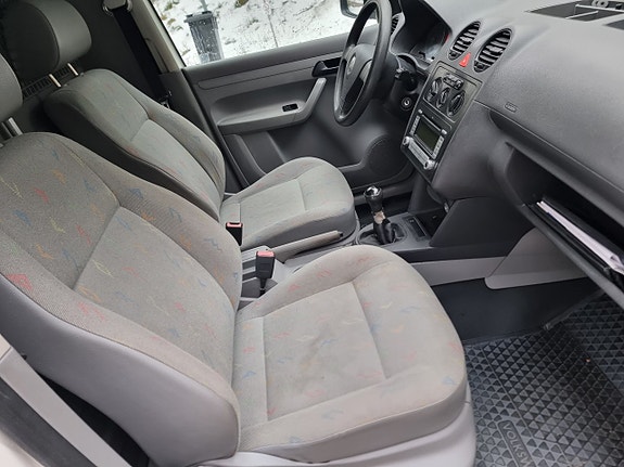 Volkswagen Caddy 8 of 18
