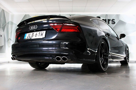 Audi S7 8 of 27