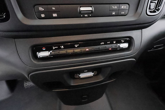 Mercedes-Benz eVito 112 23 of 23