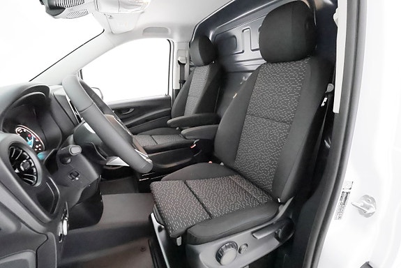 Mercedes-Benz eVito 112 10 of 23