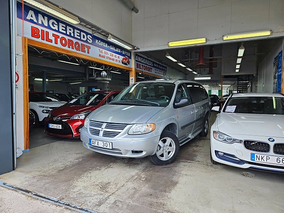 Dodge Grand Caravan 2 of 16