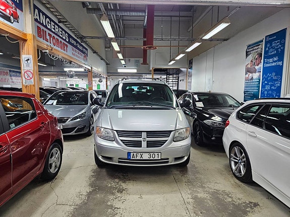 Dodge Grand Caravan 3 of 16
